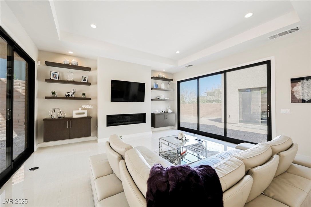 Fireplace, Interior, Living room, Recessed Lighting