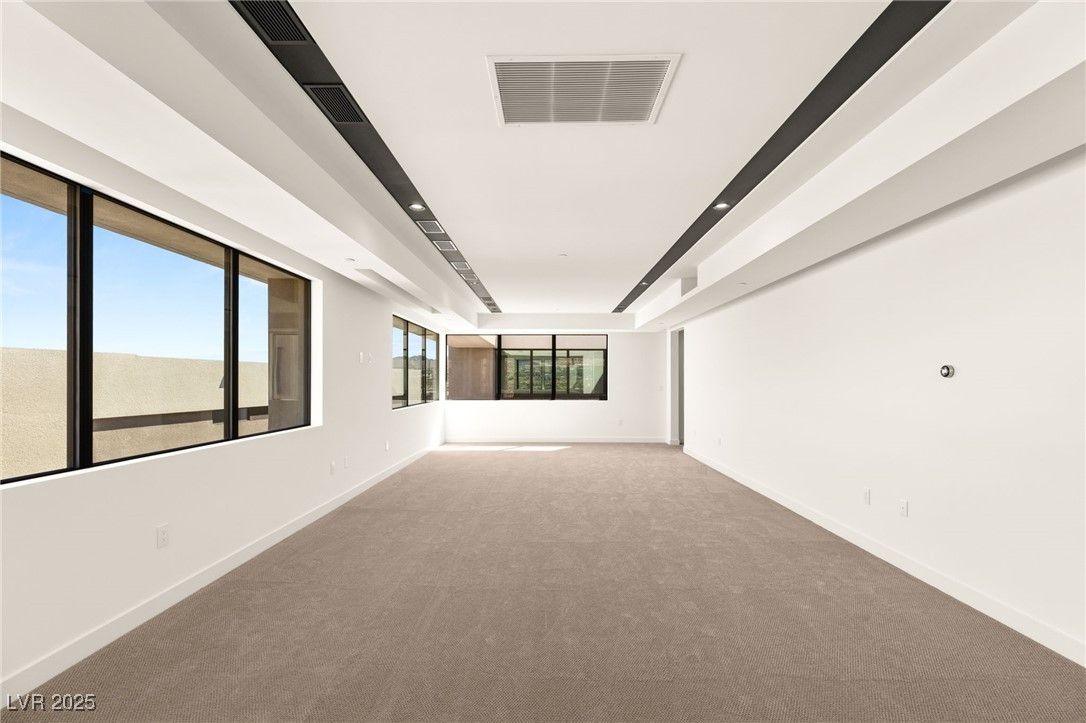 Empty room, Interior, Recessed Lighting