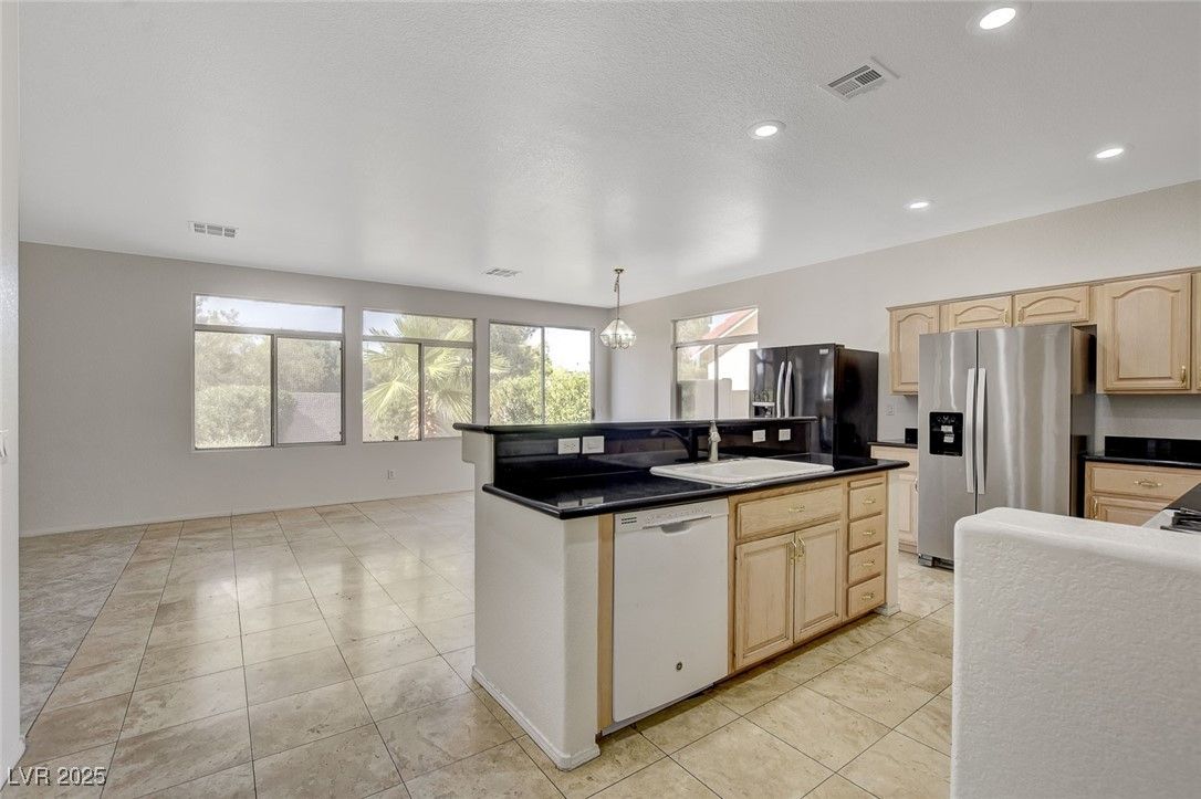 Interior, Kitchen, Pendant Lights, Recessed Lighting, Stainless Steel Appliances