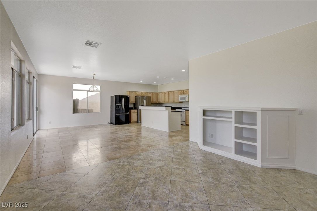 Chandelier, Empty room, Interior, Kitchen, Pendant Lights, Recessed Lighting