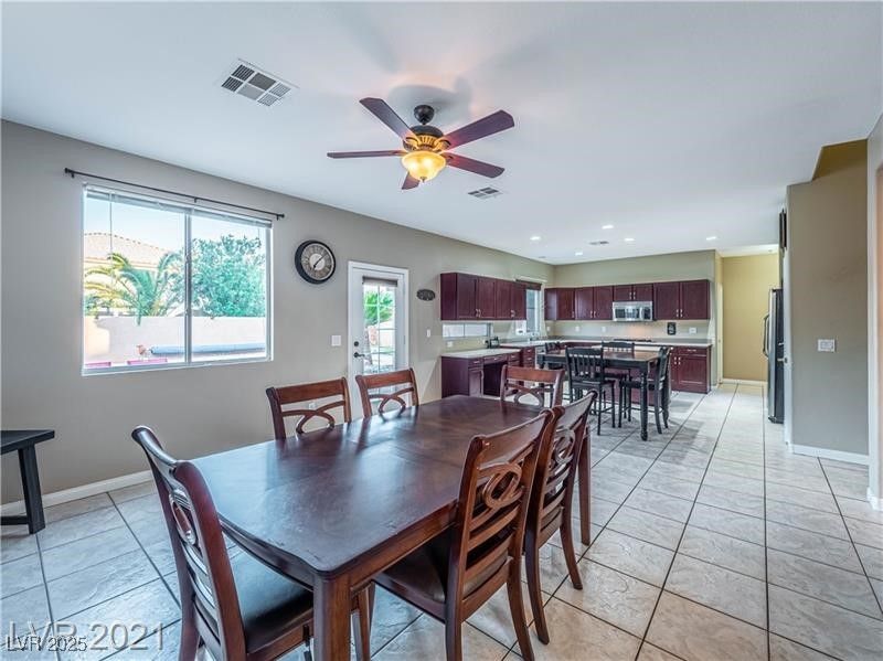 Dining room, Interior, Kitchen, Recessed Lighting