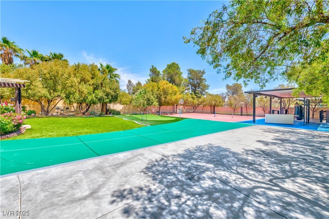 Backyard, Exterior, Playground