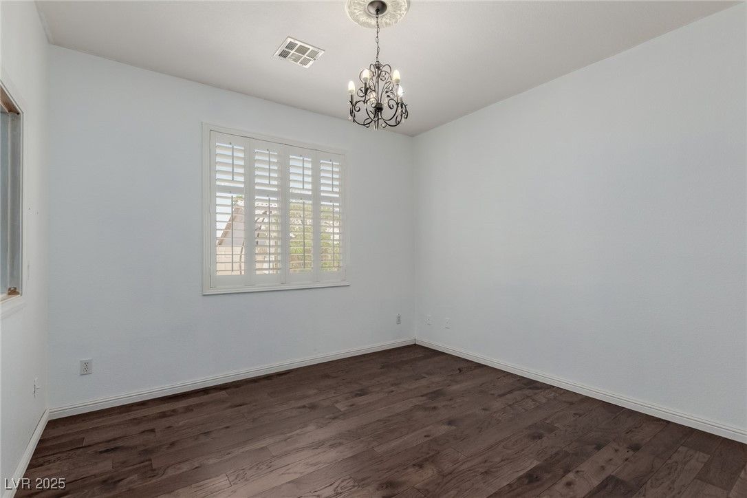 Chandelier, Empty room, Interior, Wood Texture Flooring