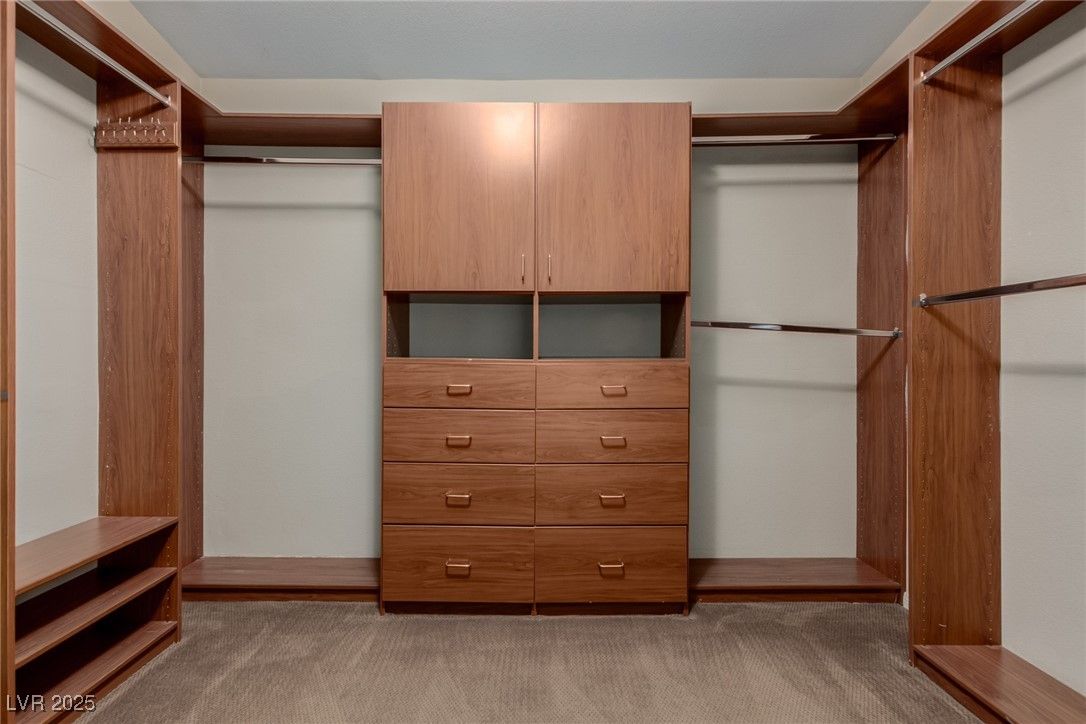 Interior, Walk-in Closets