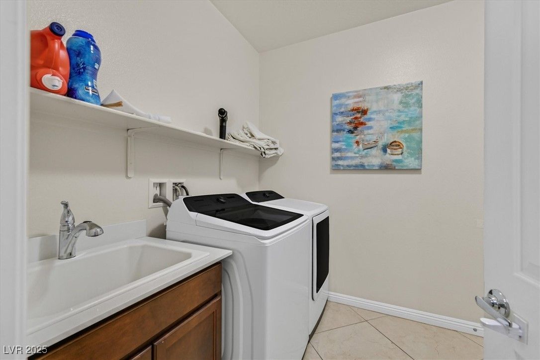 Interior, Washer
