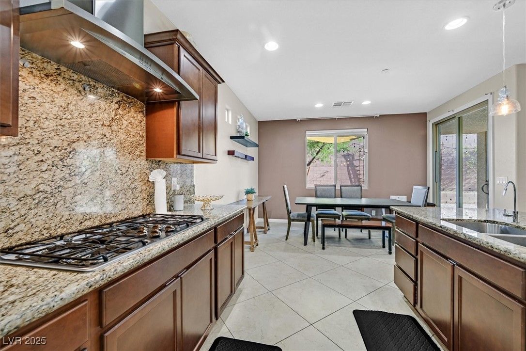 Dining room, Interior, Kitchen, Pendant Lights, Recessed Lighting