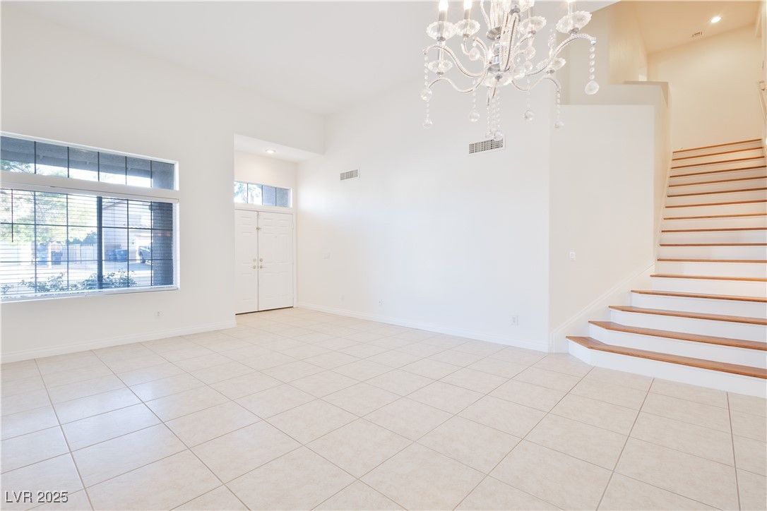Chandelier, Empty room, Interior, Recessed Lighting