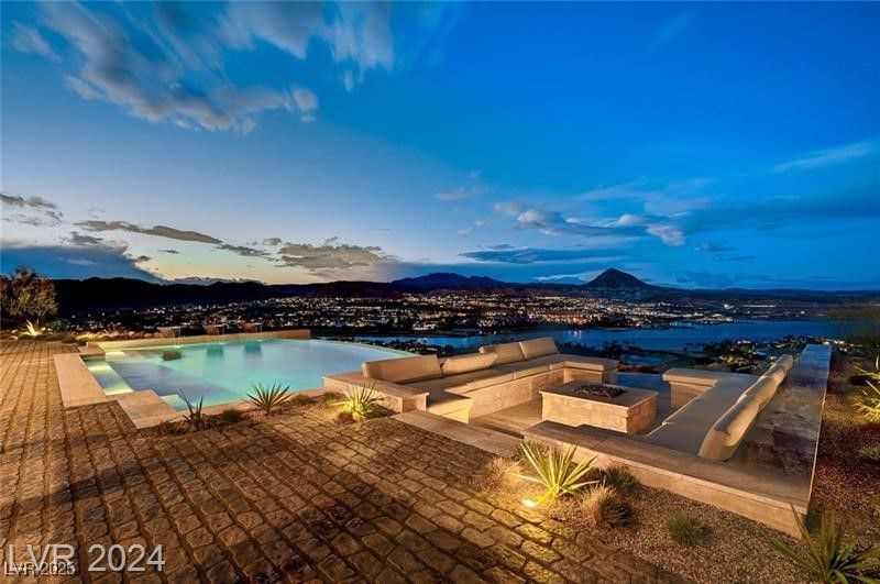 Exterior, Pool, Water