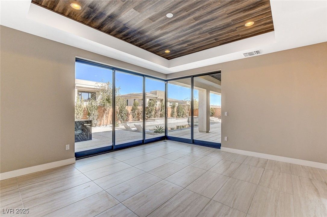 Empty room, Interior, Recessed Lighting, Wooden Ceilings