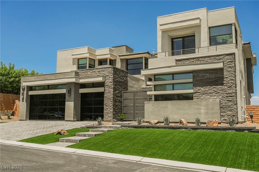 Attached, Exterior, Facade, Modern
