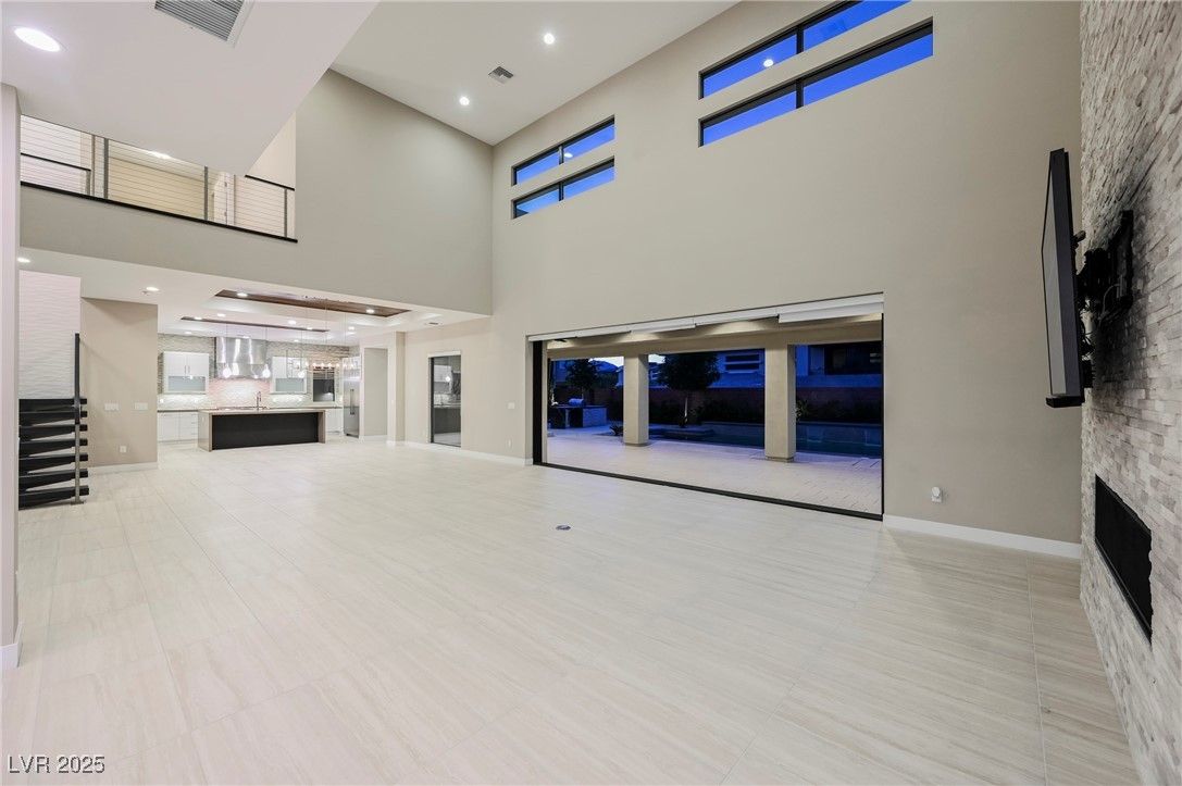 Fireplace, Interior, Recessed Lighting