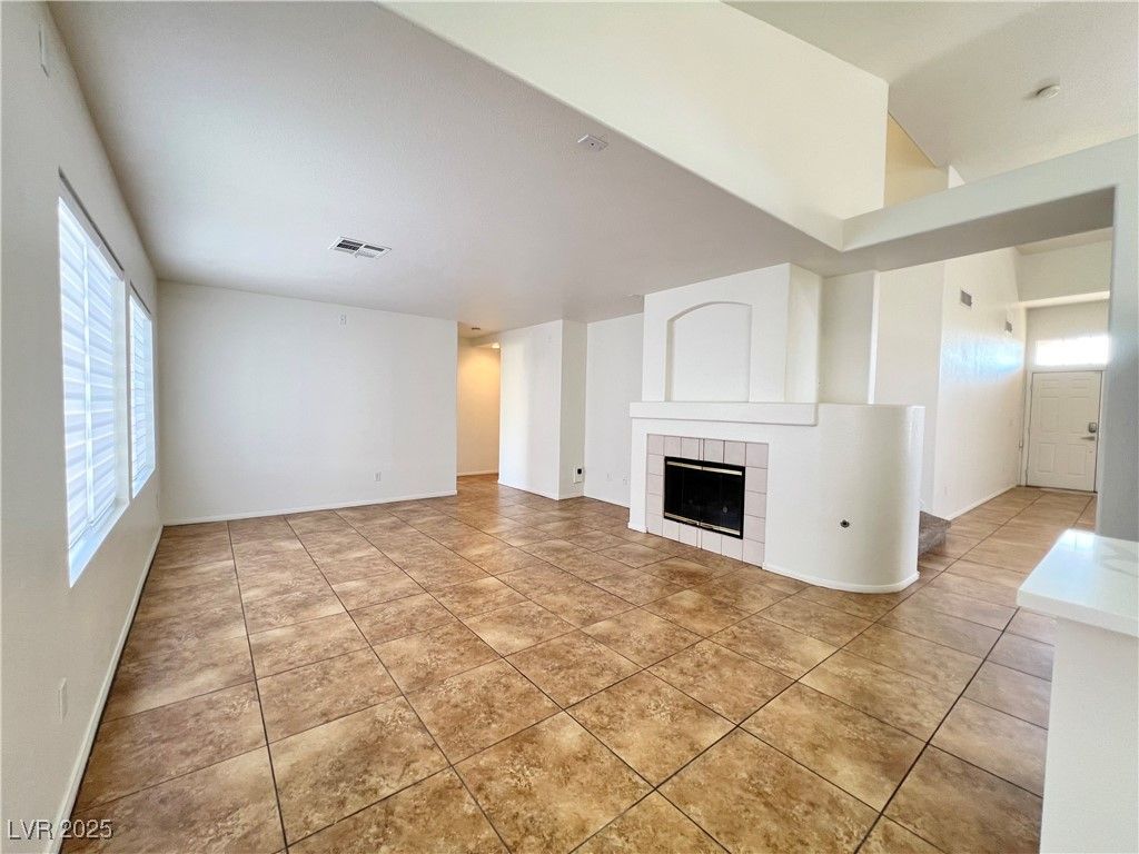 Empty room, Fireplace, Interior
