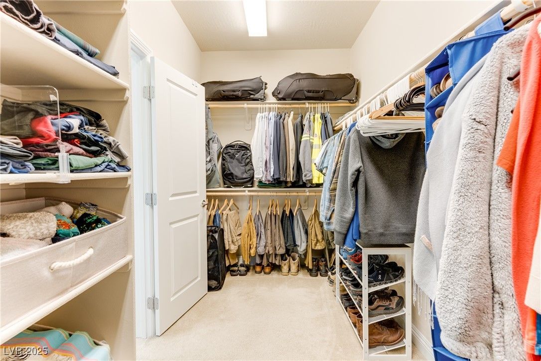 Interior, Walk-in Closets