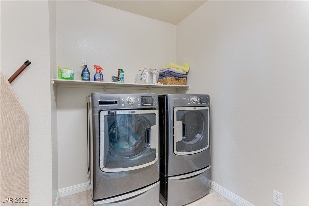 Interior, Washer