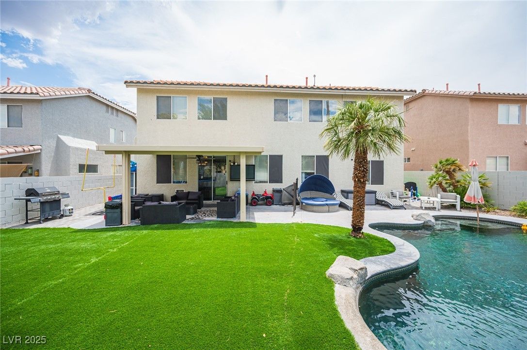 Backyard, Exterior, Pool