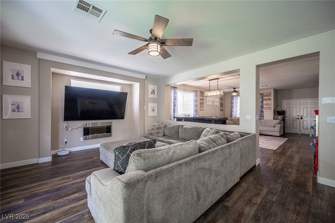 Interior, Living room, Pendant Lights, Wood Texture Flooring