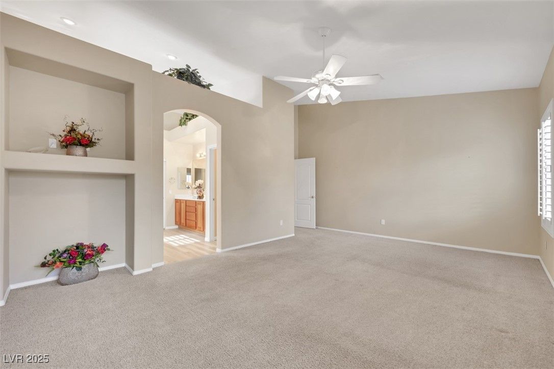 Bathroom, Empty room, Interior, Recessed Lighting