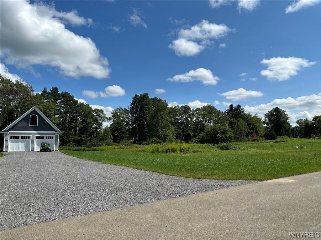 Backyard, Detached Garage, Exterior