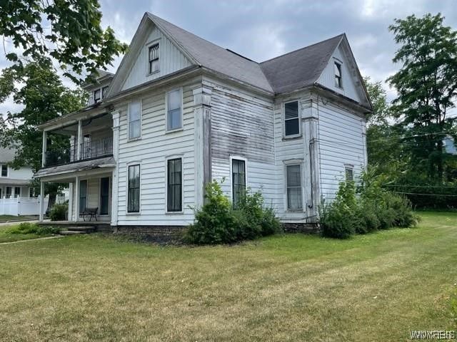 Backyard, Exterior, Facade, Farmhouse