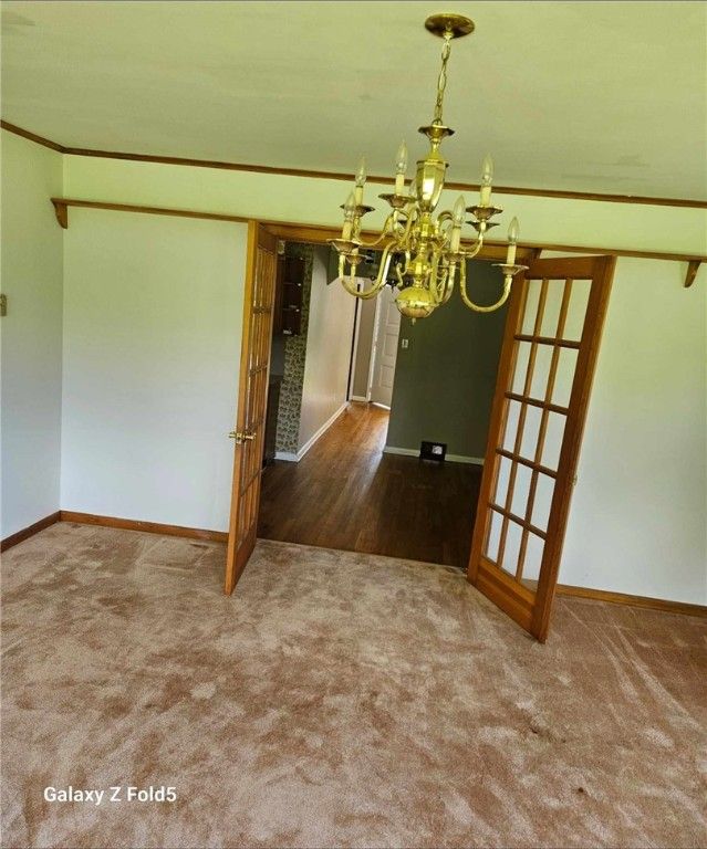 Chandelier, Empty room, Interior, Wood Texture Flooring