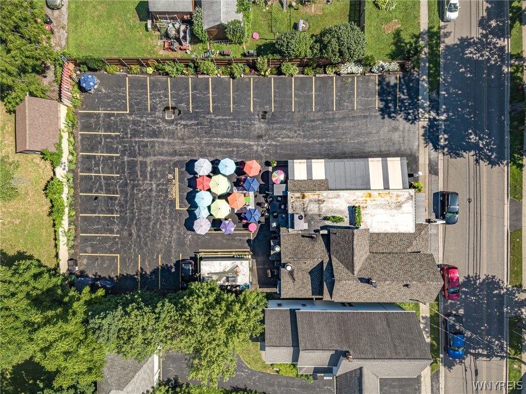 Exterior, Drone