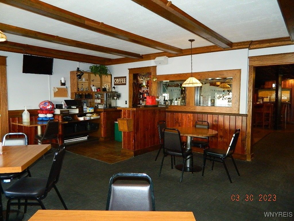 Dining room, Interior, Pendant Lights, Wooden Beams