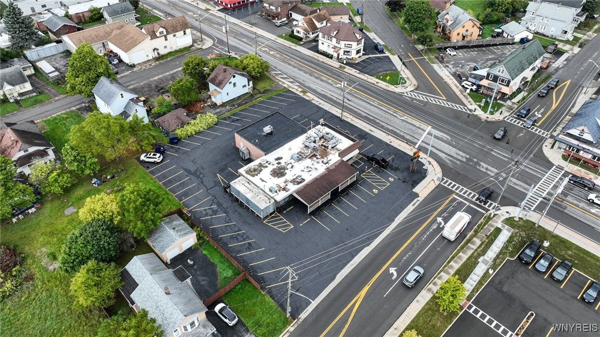Exterior, Drone