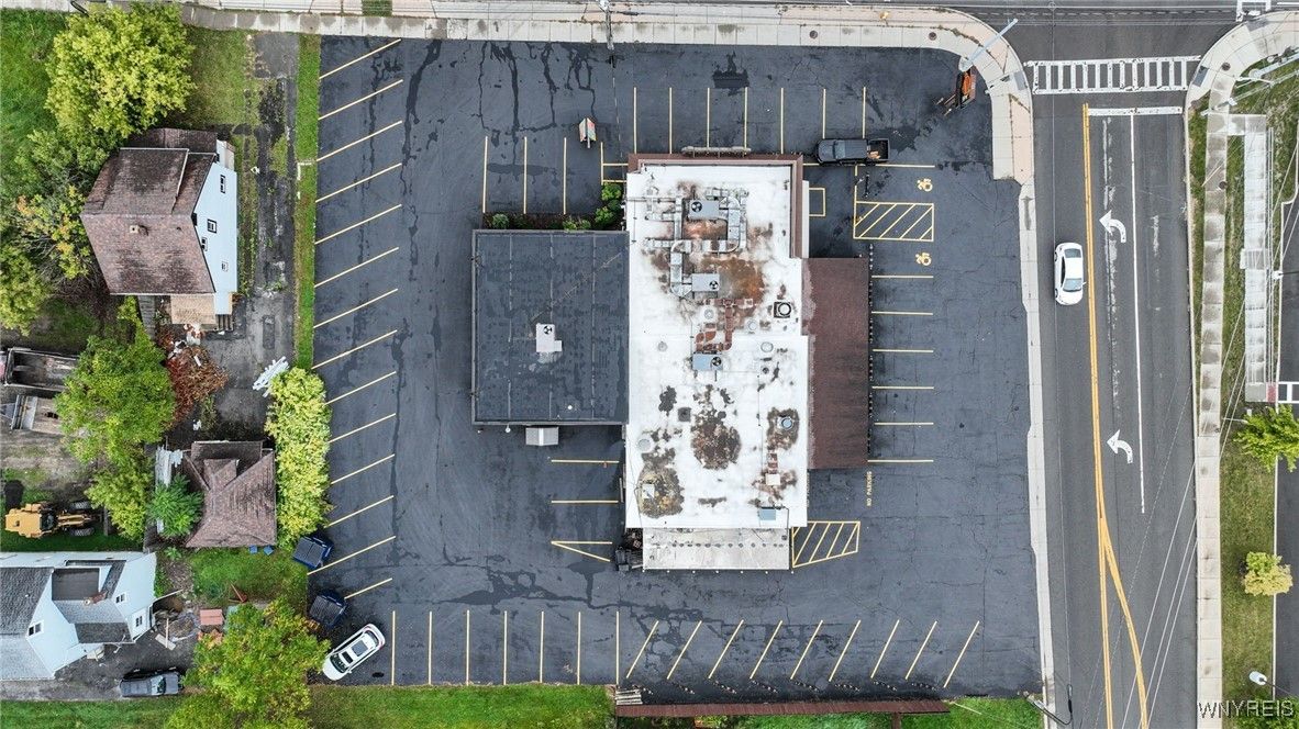 Exterior, Drone