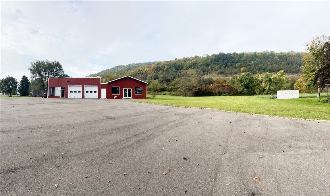 Backyard, Detached Garage, Exterior