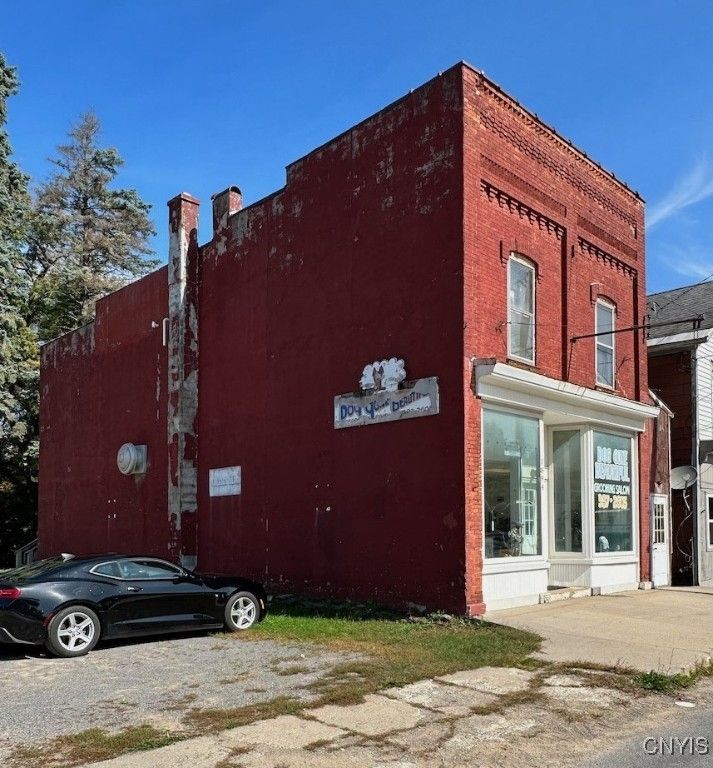 Exterior, Facade, Condo Building