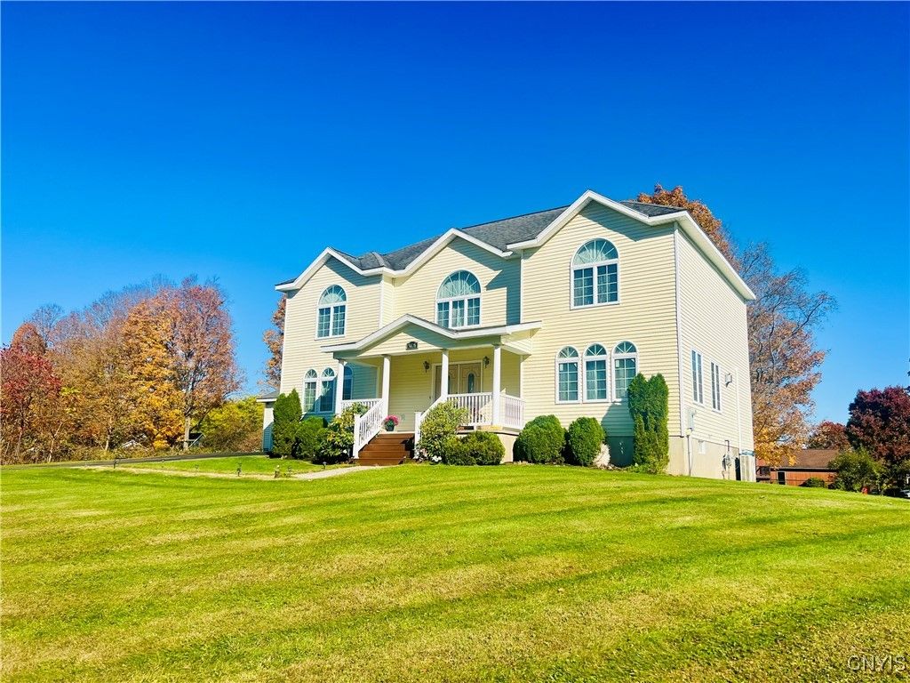 Backyard, Exterior, Facade, Farmhouse