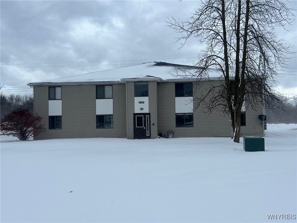 Exterior, Facade, Georgian