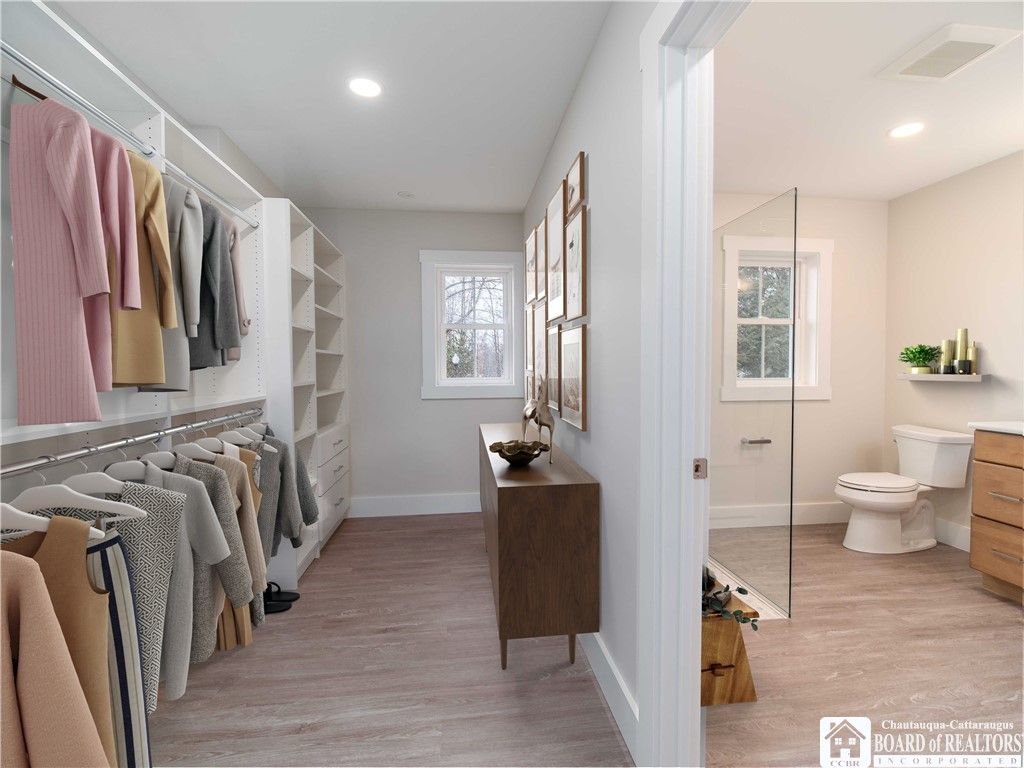Bathroom, Interior, Recessed Lighting, Walk-in Closets, Wood Texture Flooring