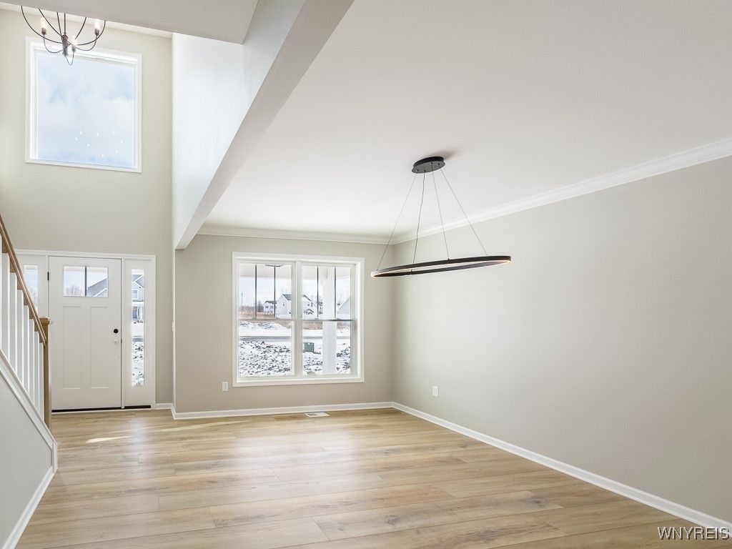 Empty room, Interior, Pendant Lights, Wood Texture Flooring