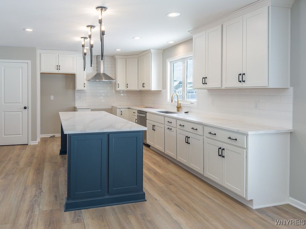 Interior, Kitchen, Pendant Lights, Recessed Lighting, Wood Texture Flooring
