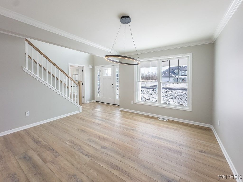 Empty room, Interior, Pendant Lights, Wood Texture Flooring
