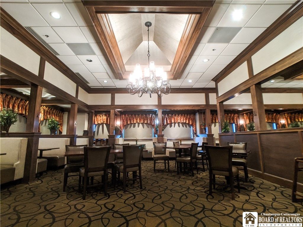 Chandelier, Dining room, Interior, Recessed Lighting