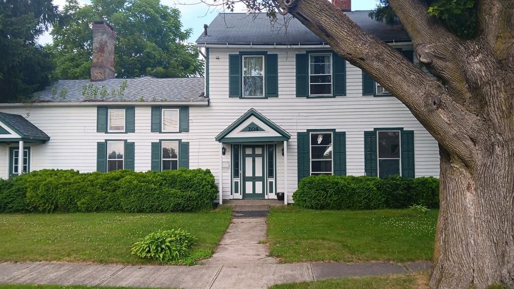 Exterior, Facade, Georgian