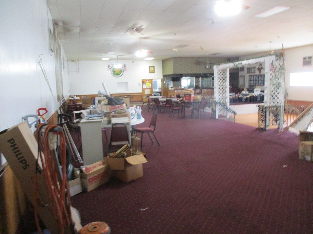 Dining room, Interior, Recessed Lighting