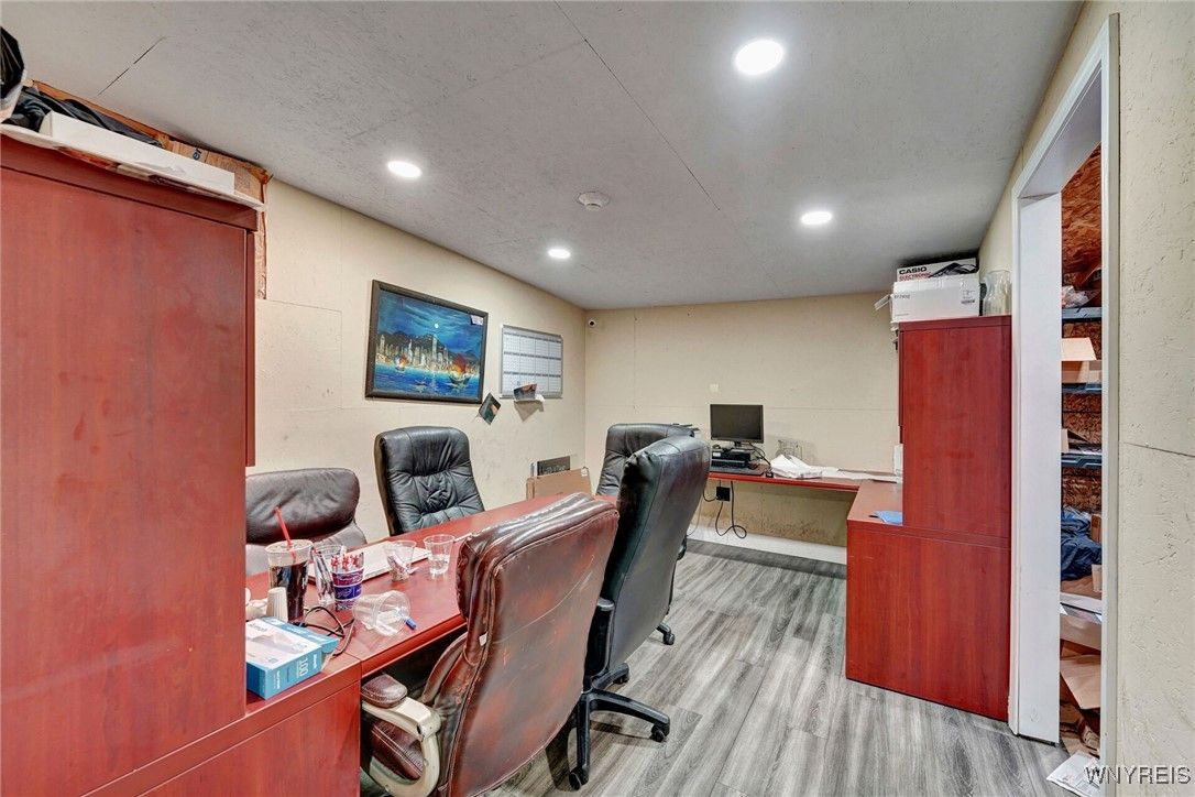 Home Office, Interior, Recessed Lighting, Wood Texture Flooring