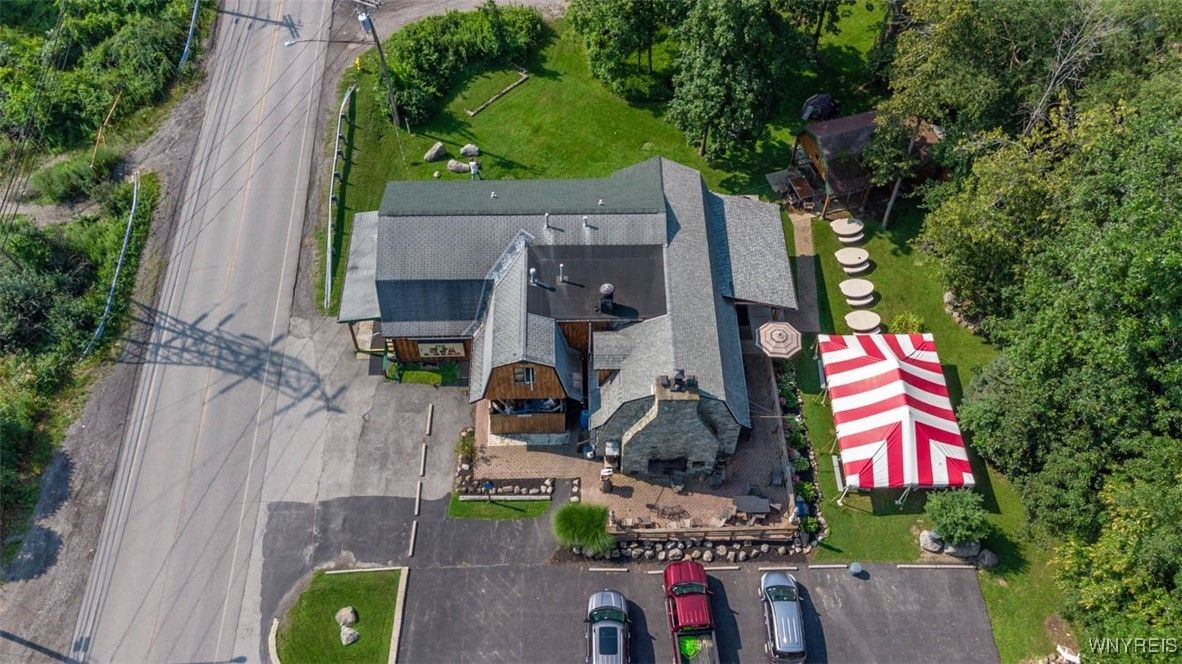 Exterior, Drone