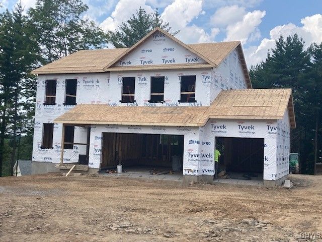 Attached, Exterior, Facade, Farmhouse