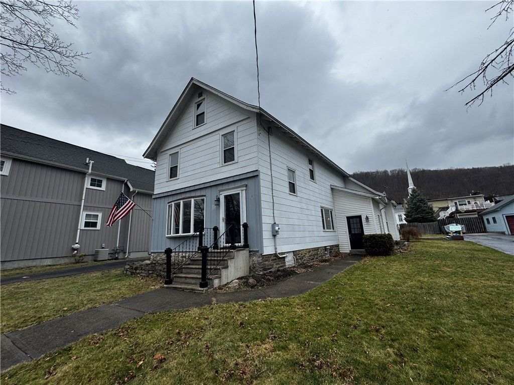 Backyard, Exterior, Facade, Farmhouse