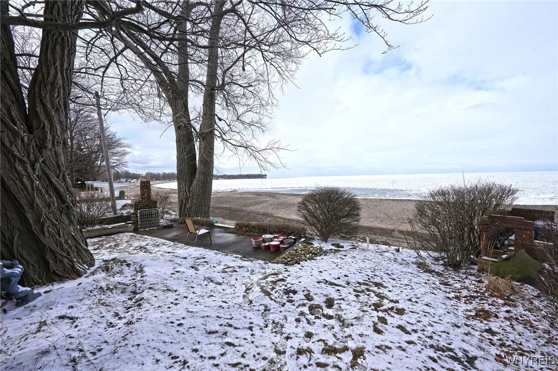 Exterior, Water