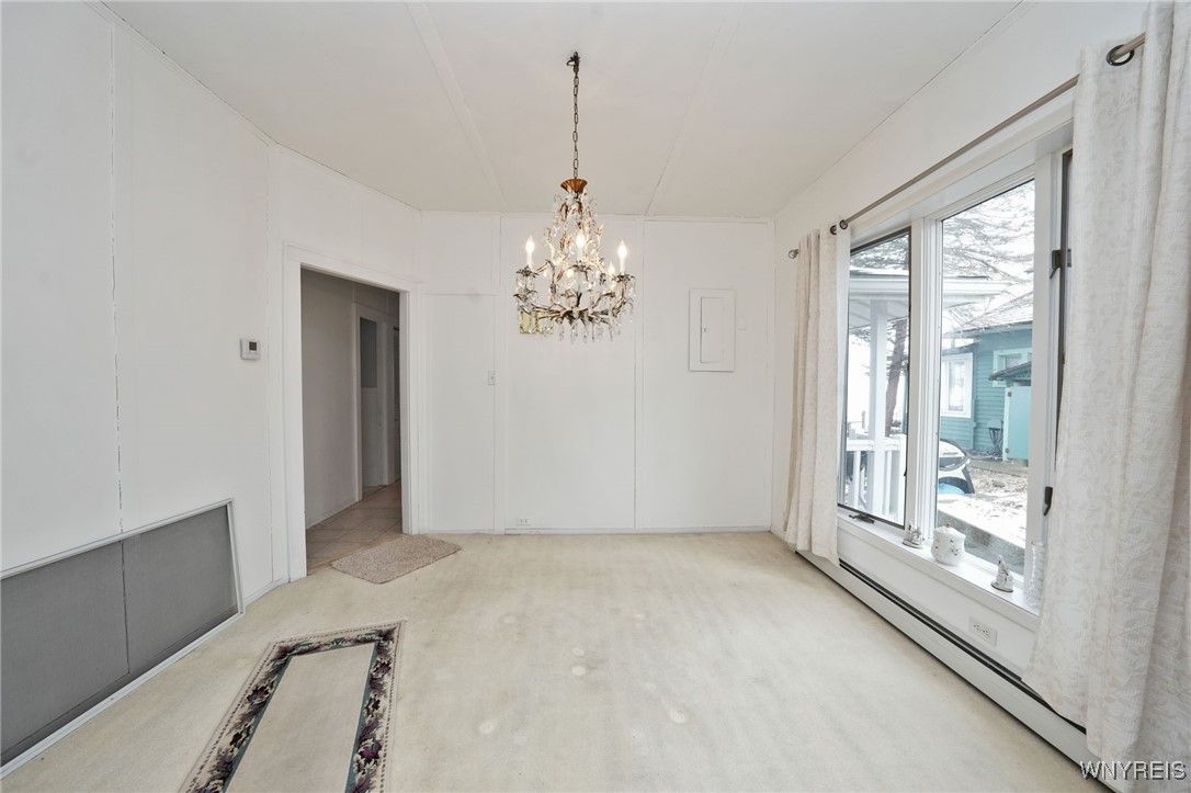 Chandelier, Empty room, Interior