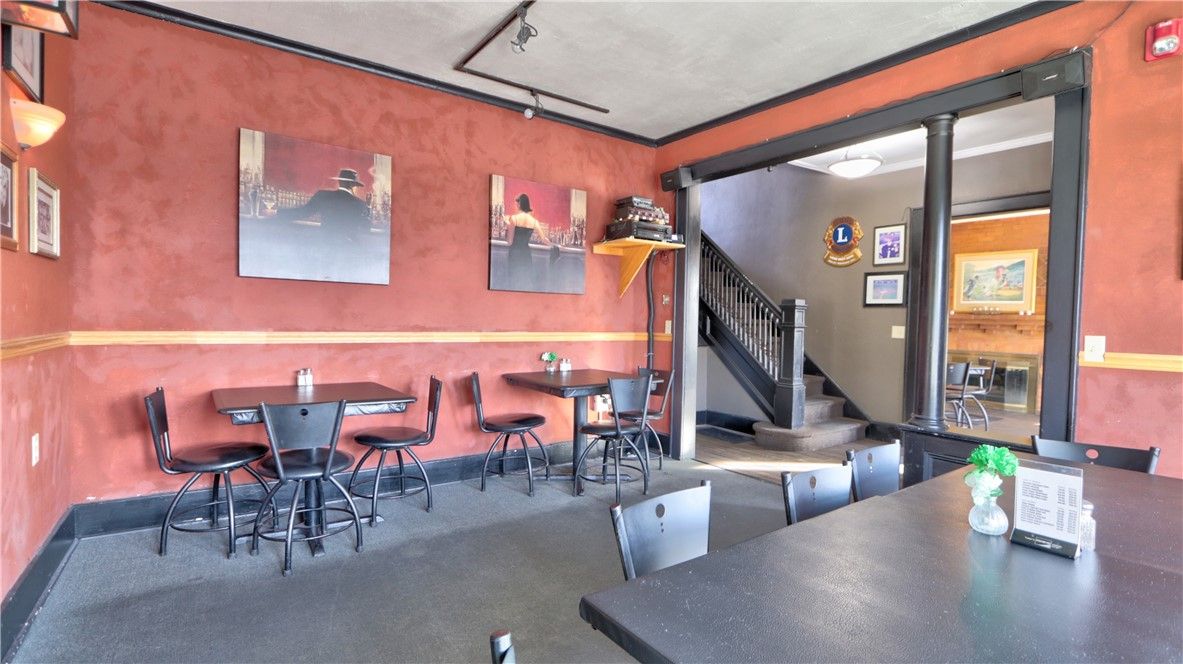 Dining room, Interior