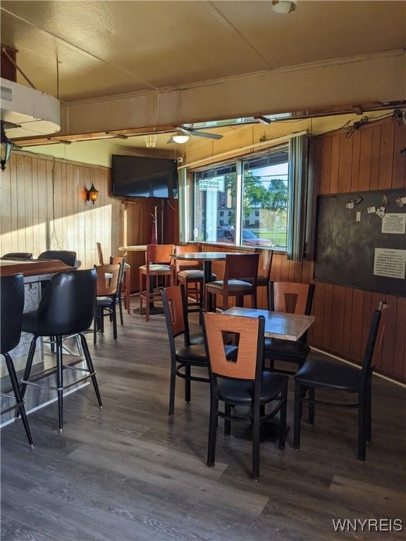Dining room, Interior, Wood Texture Flooring