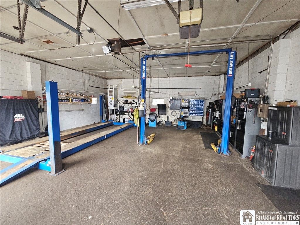 Fitness Equipment, Garage, Interior, Stone Walls
