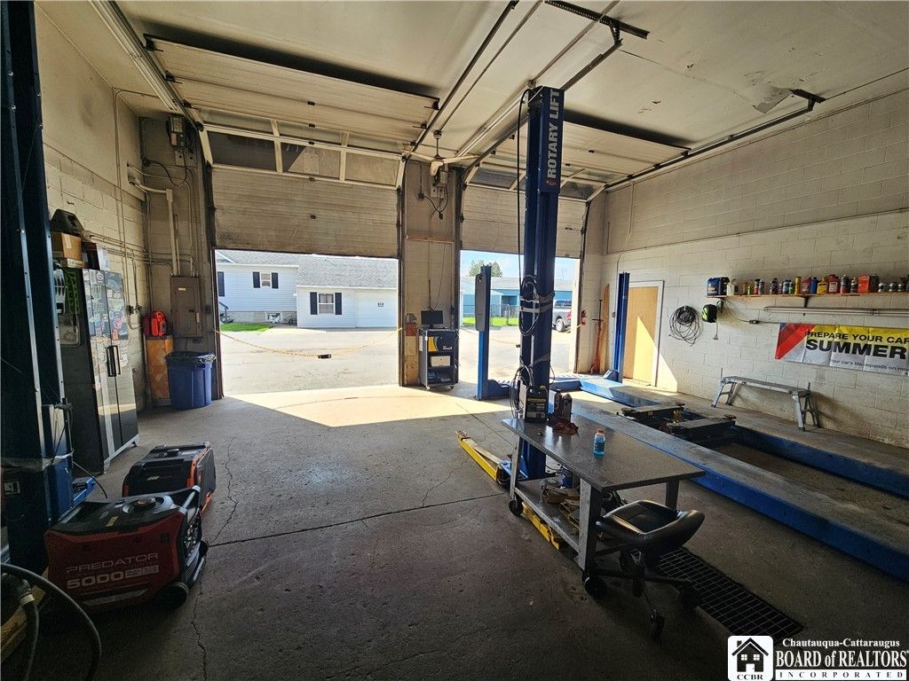 Fitness Equipment, Garage, Interior