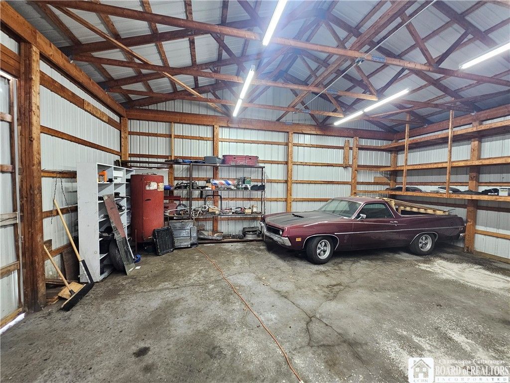 Garage, Interior